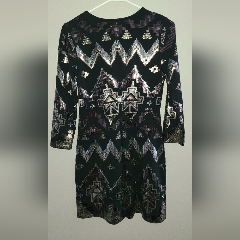 Express sequin Aztec dress - Picture 3 of 7